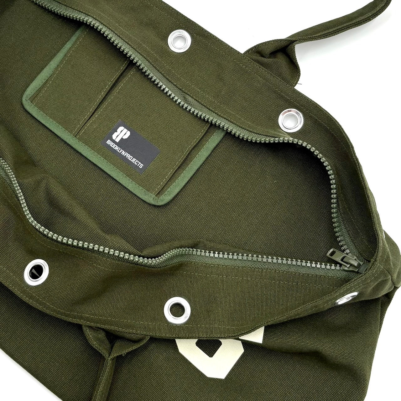 BP ESSENTIAL TOTE BAG OLIVE