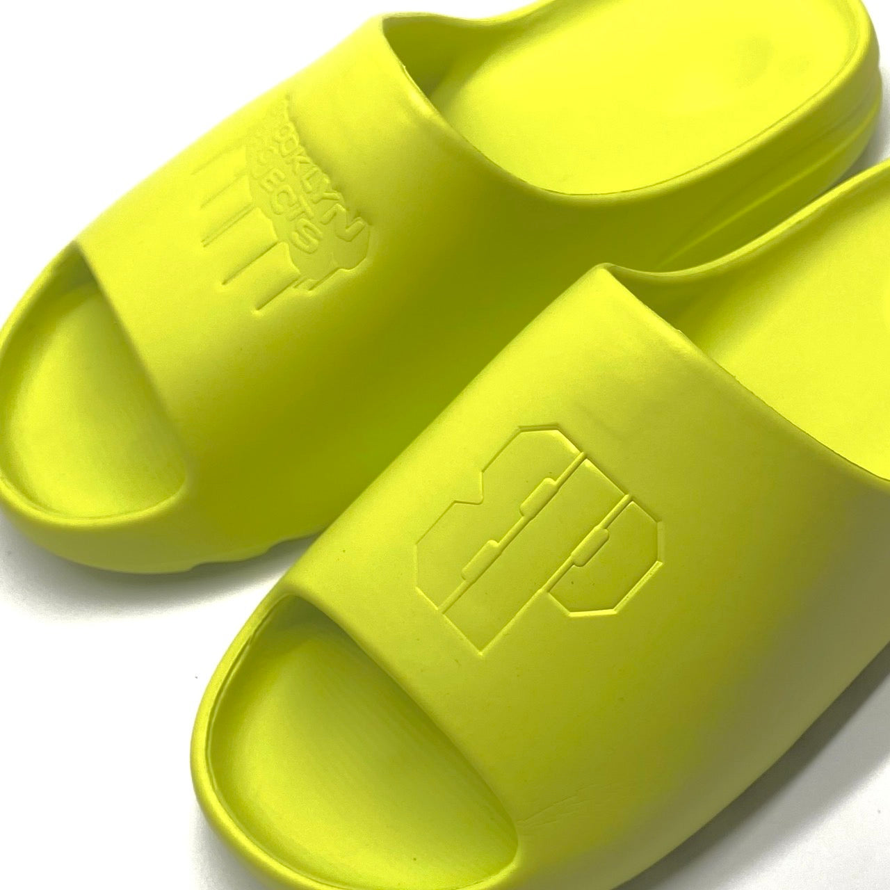 BP URBAN SLIDES LIGHTNING YELLOW