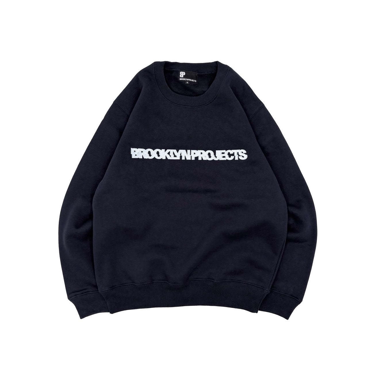 BP EMBROIDERD SLICE LOGO CREW SWEAT NAVY/LT BLUE