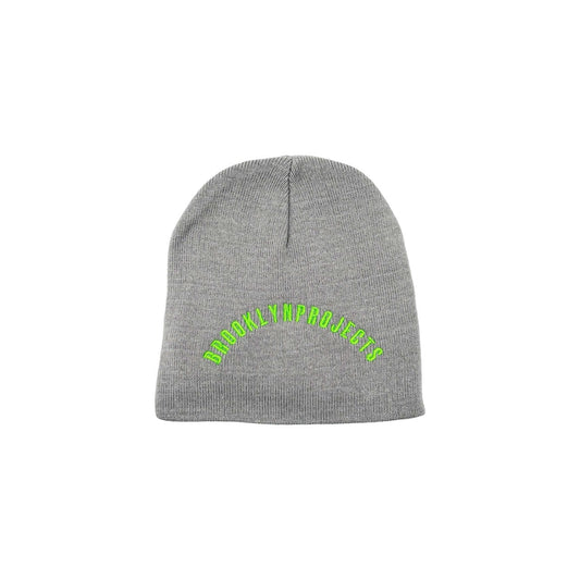 BP EMBROIDERD ARCH LOGO BEANIE GRAY